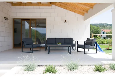 Villa Modriola - Makarska by Villas Guide