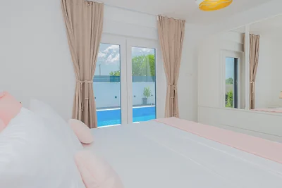 Villa Kristina - Makarska by Villas Guide