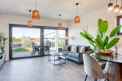 Apartment Adria 2 by Villas Guide