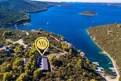 Vela Baraka by Villas Guide