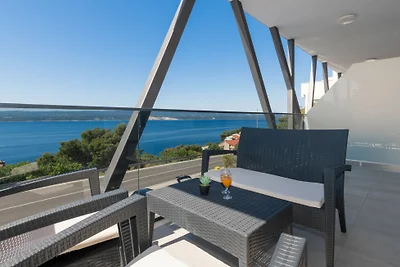 Apartman Mia 5 - Omiš by Villas Guide