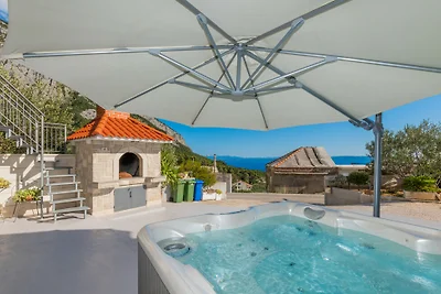 Villa Ana - Makarska by Villas Guide