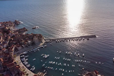 Villa Palazzo Antiqua beachfront Vis by Villa...