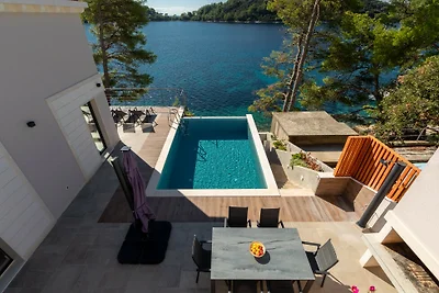 Villa Lipovac by Villas Guide