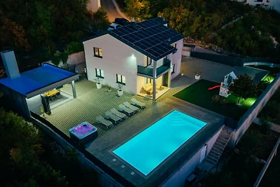 Villa Blue Lake -Makarska by Villas Guide