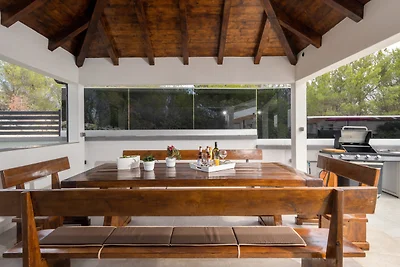 Villa Shaula by Villas Guide