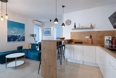 Apartment Megi with Shared Pool & Sea View...