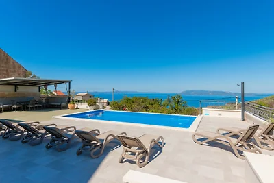 Villa Šestic-Makarska by Villas Guide