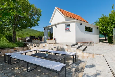 Villa Piplica-Makarska by Villas Guide
