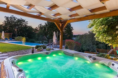 Villa Stara Hiža by Villas Guide