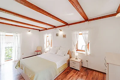 House Ana Grgurici by Villas Guide