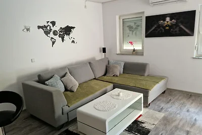 Apartman Komsic by Villas Guide