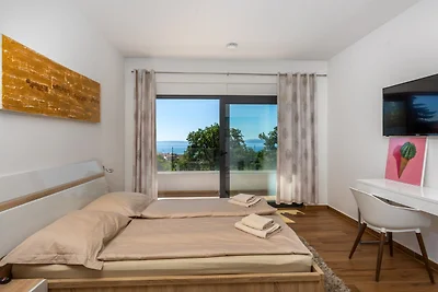 Villa Angello pool&pet friendly by Villas...