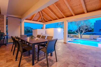 Villa Danica - Privlaka by Villas Guide