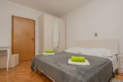 Villa Mandina - Makarska by Villas Guide