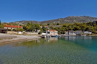 Apartment Paola 2 by Villas Guide