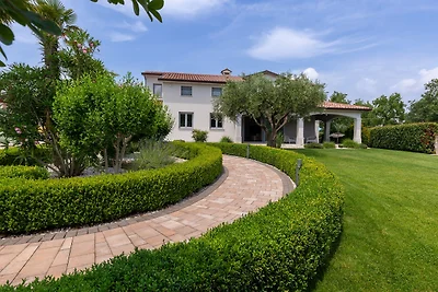 Villa Filton by Villas Guide