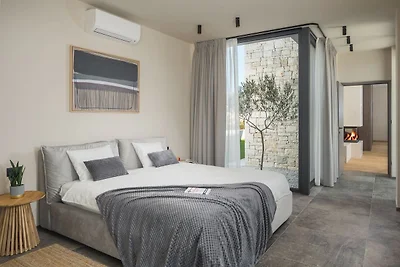 Villa Palmeta by Villas Guide