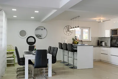 Villa La Perla by Villas Guide