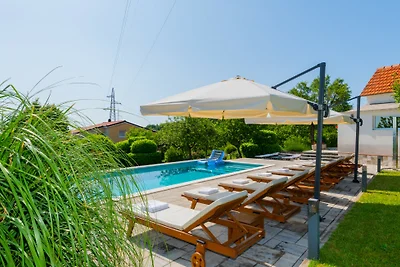 Villa Piplica-Makarska by Villas Guide