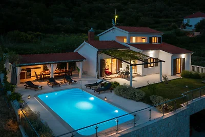 Villa Filomena - Omiš by Villas Guide