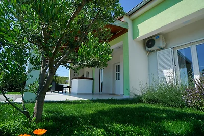 Green Escape Holiday House by Villas Guide