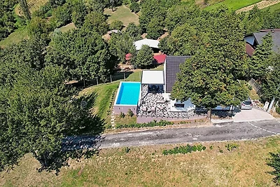 Holiday Home Lipa by Villas Guide