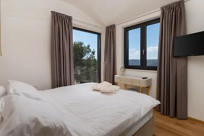 Vila Laguna Blu by Villas Guide