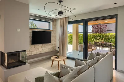 Villa Vallis by Villas Guide