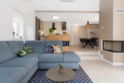 Villa No.18 by Villas Guide