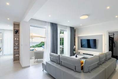 VILLA MON AMOUR by Villas Guide