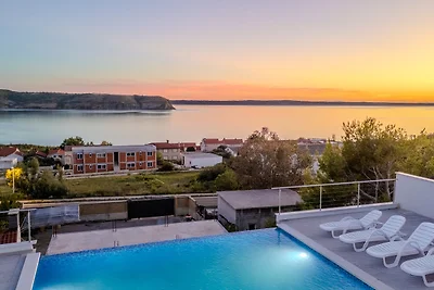 Sea view Villa Summer 1 by Villas Guide