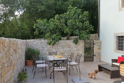 Villa Green Residence by Villas Guide
