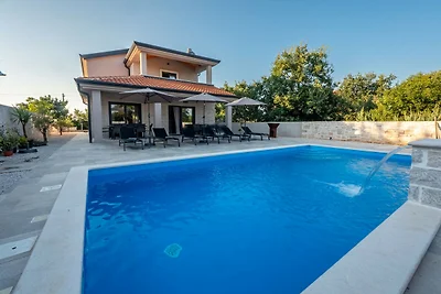 Villa Alves by Villas Guide