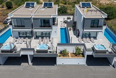 Sunny Lux Villa 3 in Makarska by Villas Guide