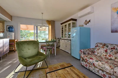 Villa Hemingway beachfront by Villas Guide