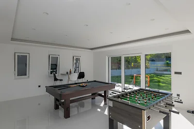Villa Lea-Makarska by Villas Guide