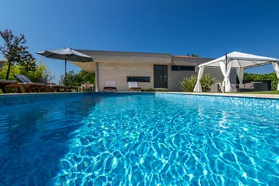 Villa Viviana by Villas Guide