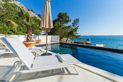 Villa Palazzo Maestral beachfront by Villas...