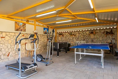 Veronika 1 - Twin Villa with Shared Garden an...