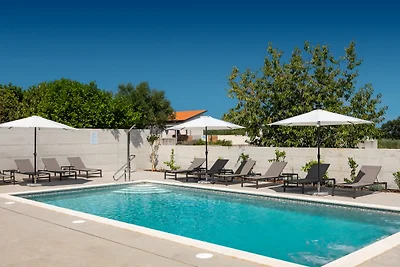 Villa Lucilla by Villas Guide