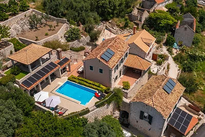 Villa Dia by Villas Guide