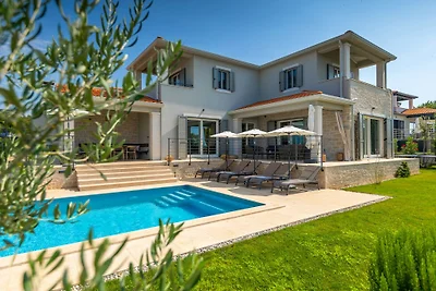 Villa Regina by Villas Guide