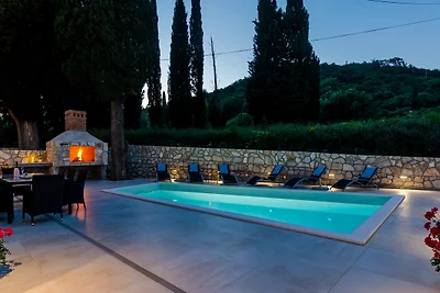 Villa Tesa by Villas Guide