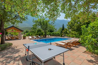 Villa Stipe - Makarska by Villas Guide