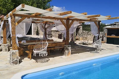 Juniper Stone Cottage by Villas Guide