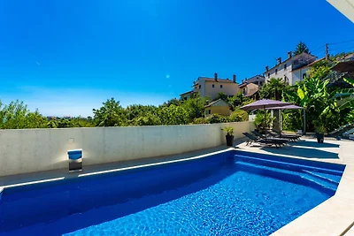 Villa Eduarda pool&whirpool by Villas Guide