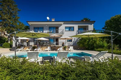 Villa Magnolia by Villas Guide