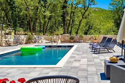 Villa Andrea in Makarska by Villas Guide
