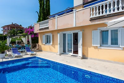Vila Medea sea view by Villas Guide